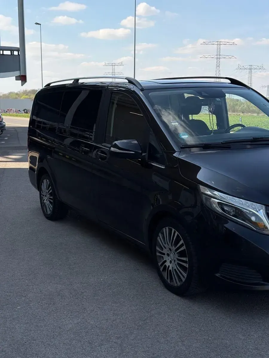 Gebraucht Mercedes V250 190 PS (139 kW) 2014 Schwarz Van / Kleinbus