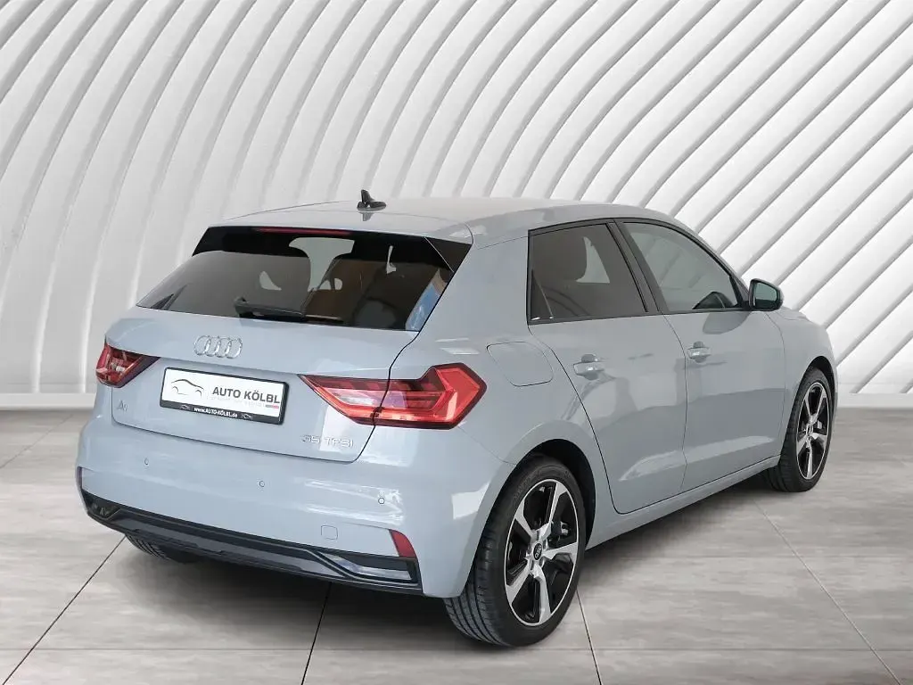 Gebraucht Audi A1 Sportback Advanced 150 PS (110 kW) 2021 Grau Kleinwagen