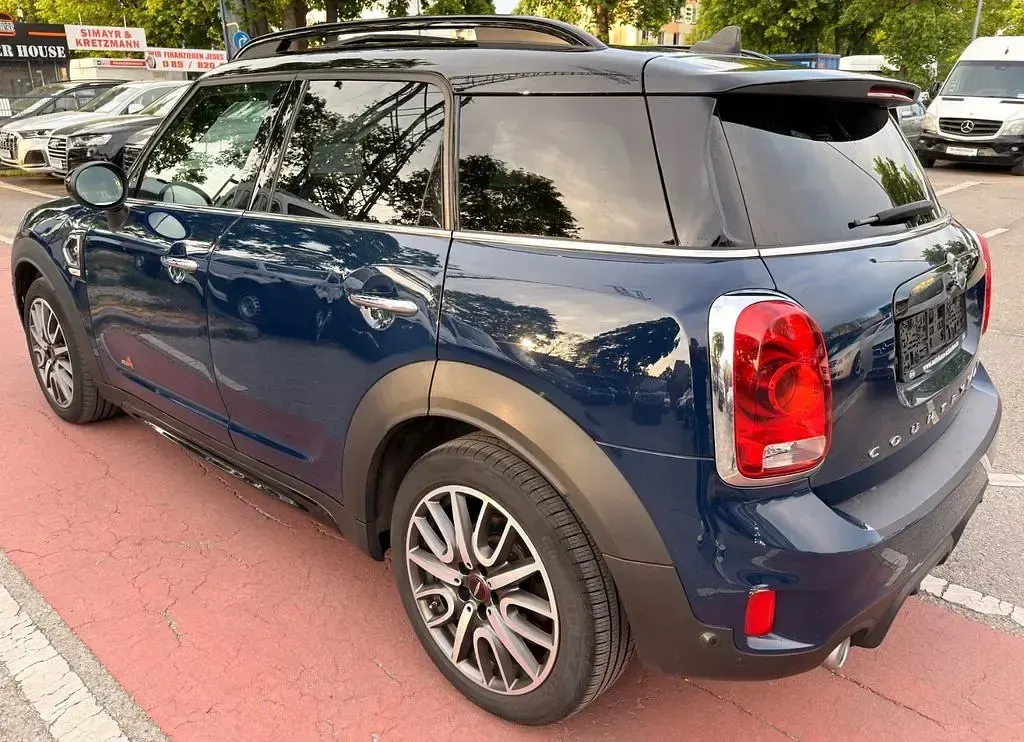 Używany Mini John Cooper Works 190 KM (139 kW) 2018 Niebieski Hatchback