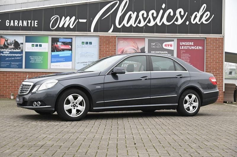 Gebraucht Mercedes E200 136 PS (100 kW) 2010 Grau Limousine