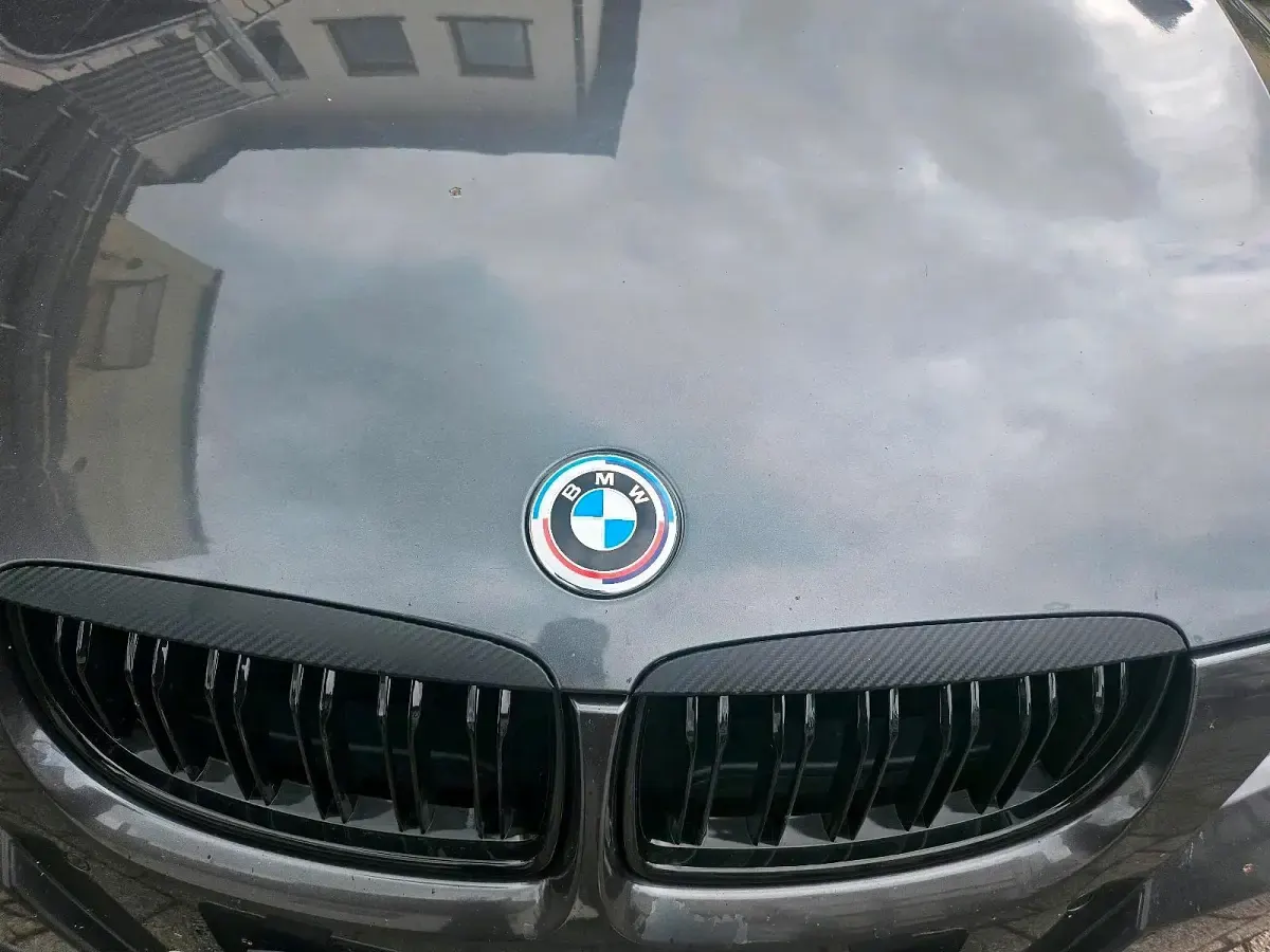 Gebraucht BMW 320 163 PS (119 kW) 2005 Grau Kombi