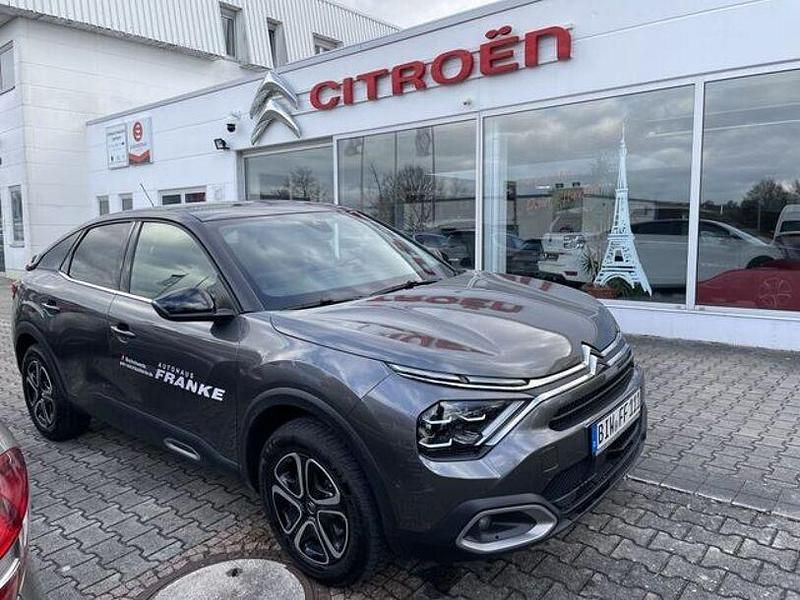 Grau Gebraucht 2021 Citroën C4 Shine Limousine | 24.900 € - Bild 1/4