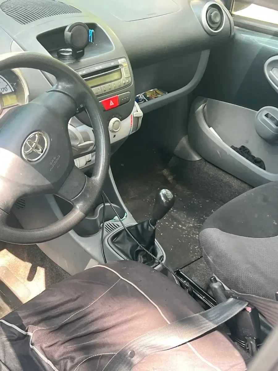 Gebraucht Toyota Aygo 75 PS (55 kW) 2007 Andere farben Kleinwagen