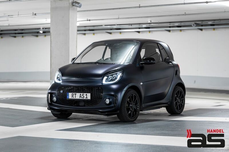 Schwarz Gebraucht 2021 Smart ForTwo Electric Drive Brabus Limousine | 13.490 € (Fairer Preis) - Bild 1/4