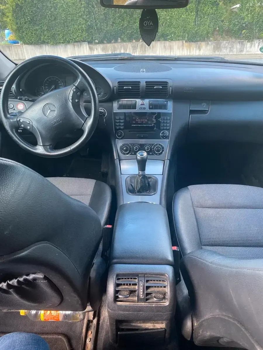 Gebraucht Mercedes C180 143 PS (105 kW) 2006 Schwarz Kombi