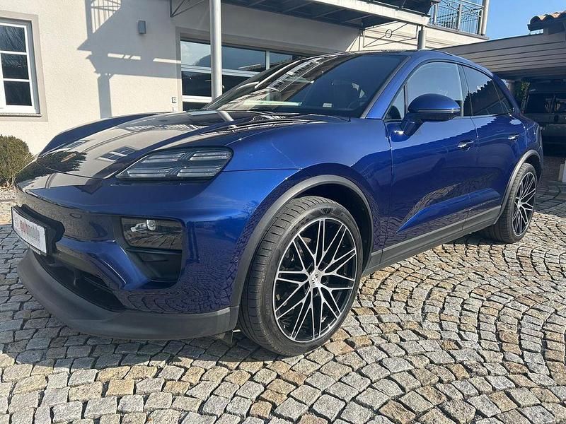 Gebraucht Porsche Macan 300 kW (408 PS) 2025 Enzianblau SUV