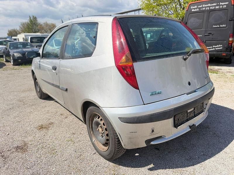 Gebraucht Fiat Punto 60 PS (44 kW) 2000 Silber Kleinwagen