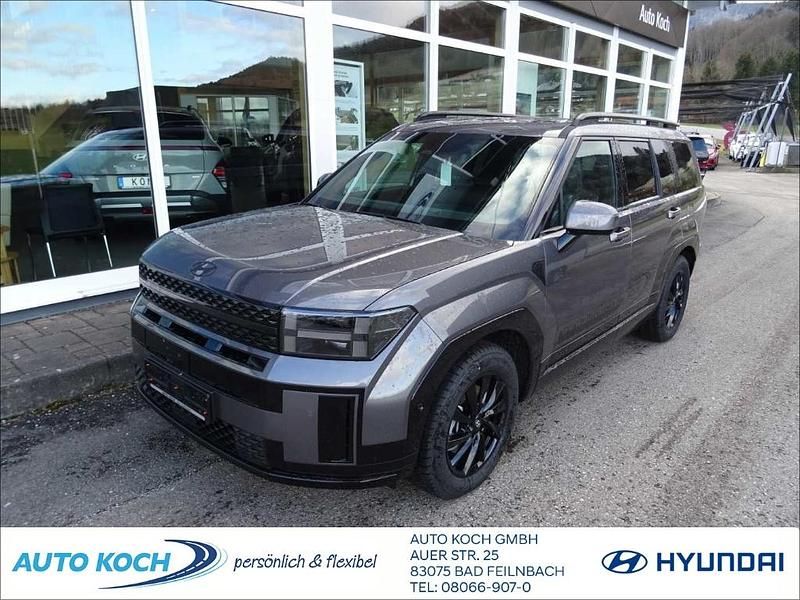 Magnetic grey / met) (grau Gebraucht 2025 Hyundai Santa Fe SUV | 54.990 € (Etwas zu teuer) - Bild 1/4