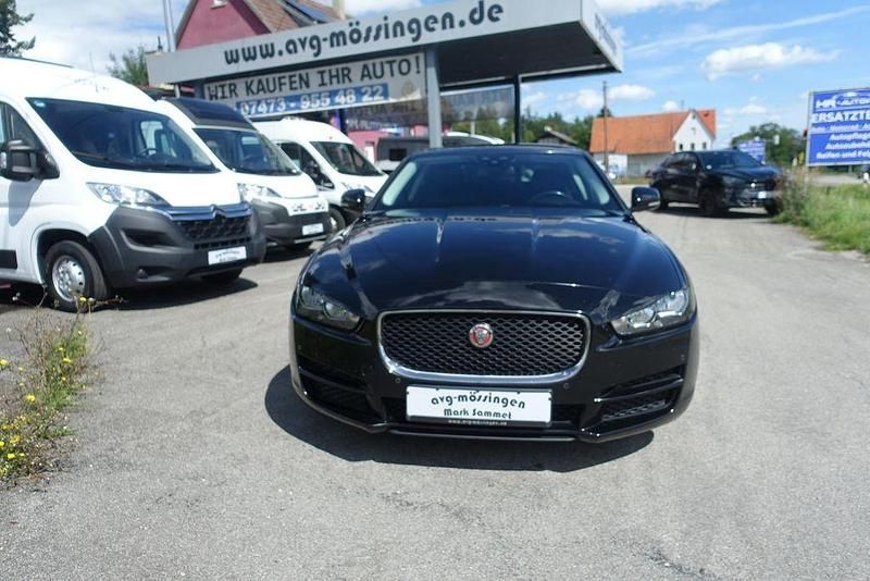 Gebraucht Jaguar XE Prestige 179 PS (131 kW) 2017 Schwarz Limousine
