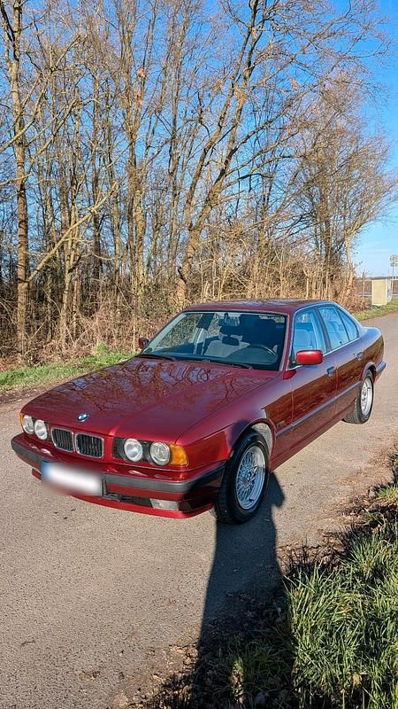 Gebraucht BMW 518 116 PS (85 kW) 1995 Rot Limousine