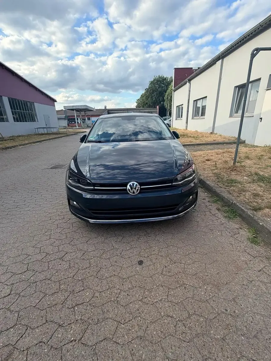 Gebraucht VW Polo Highline 95 PS (69 kW) 2018 Grau Kleinwagen