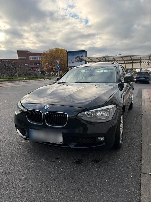 Schwarz Gebraucht 2012 BMW 116 Kleinwagen | 3.400 € (Superpreis) - Bild 1/4