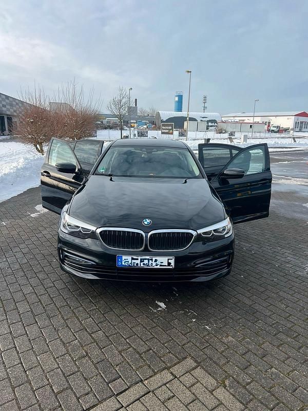 Gebraucht BMW 530e iPerformance 184 PS (135 kW) 2019 Schwarz Limousine
