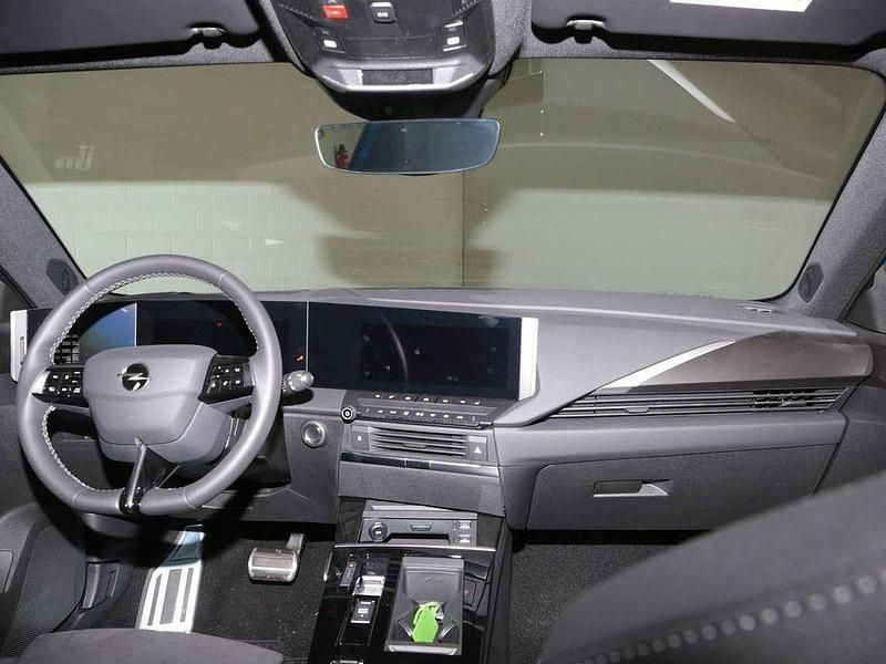 Gebraucht Opel Astra 114 kW (156 PS) 2023 Metallic Limousine