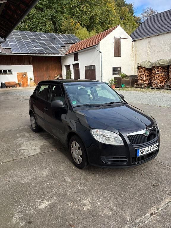 Gebraucht Skoda Fabia 60 PS (44 kW) 2009 Schwarz Limousine
