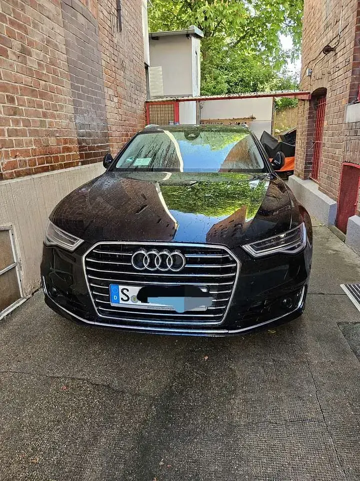 Gebraucht Audi A6 Ambiente 190 PS (139 kW) 2015 Schwarz Kombi