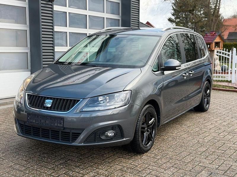 Gebraucht Seat Alhambra Style 140 PS (102 kW) 2013 Silber Van / Kleinbus