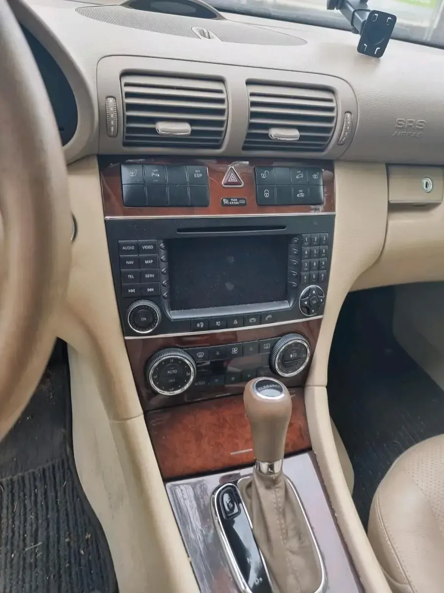 Gebraucht Mercedes C320 218 PS (160 kW) 2005 Andere farben Kombi