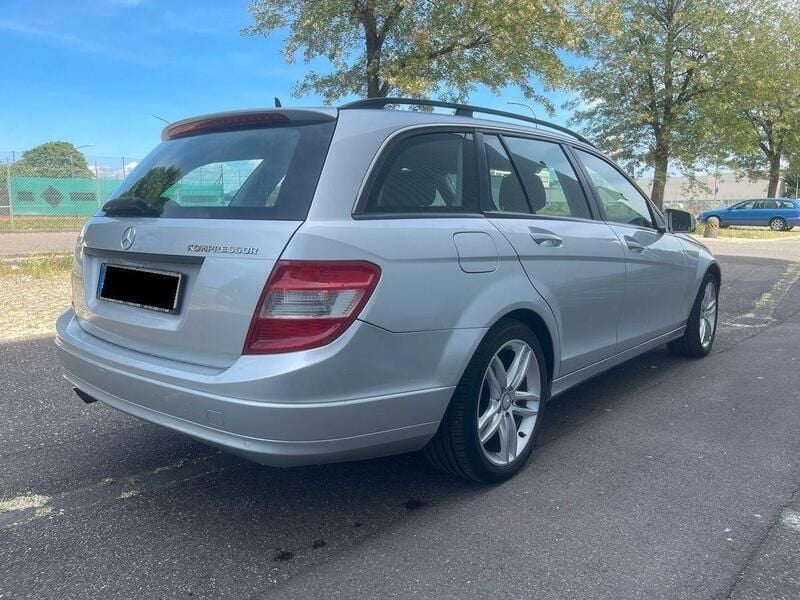 Gebraucht Mercedes C180 156 PS (114 kW) 2009 Silber Kombi