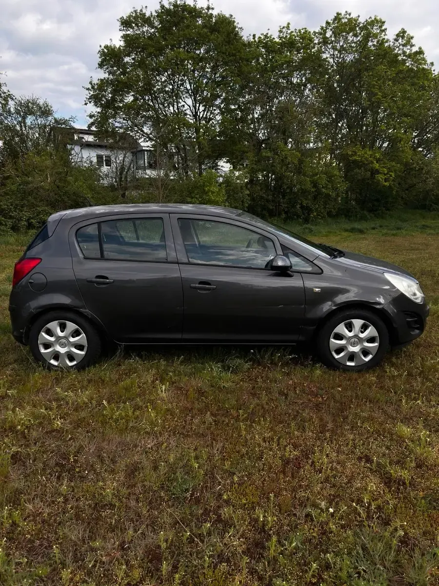 Gebraucht Opel Corsa 86 PS (63 kW) 2011 Grau Kleinwagen