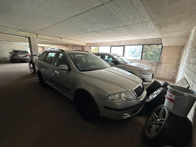 Silber Gebraucht 2006 Skoda Octavia Kombi | 2.499 € (Etwas zu teuer) - Bild 1/4