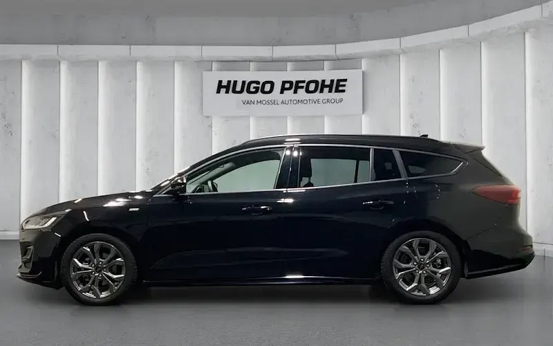 Gebraucht Ford Focus ST-Line X 155 PS (114 kW) 2024 Schwarz Kombi