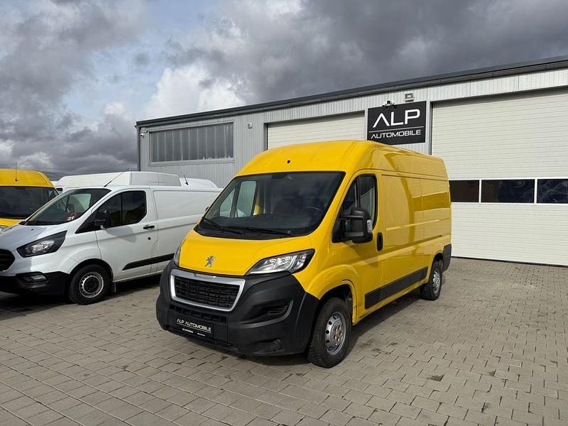 Gebraucht Peugeot Boxer 131 PS (96 kW) 2018 Gelb Van
