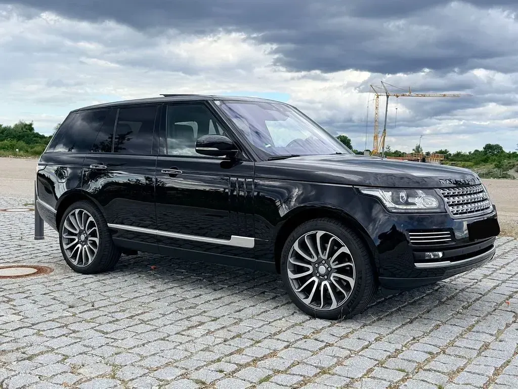 Gebraucht Land Rover Range Rover Autobiography 340 PS (250 kW) 2019 Schwarz SUV