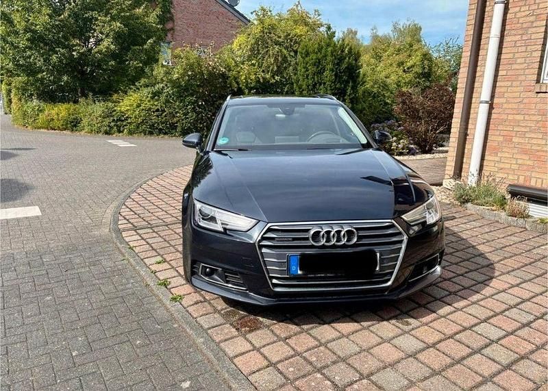 Blau Gebraucht 2016 Audi A4 Sport Kombi | 16.500 € (Fairer Preis) - Bild 1/4