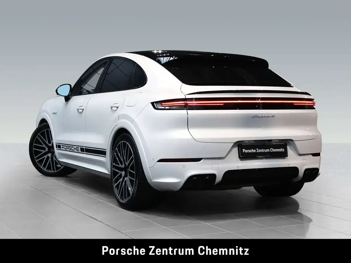 Gebraucht Porsche Cayenne S E-Hybrid 519 PS (381 kW) 2025 Weiß SUV