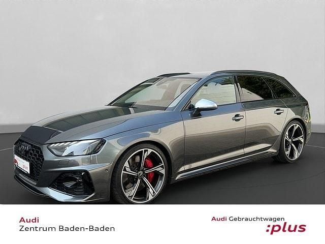 Daytonagrau perleffekt (grau) Gebraucht 2022 Audi RS4 Ambiente Kombi | 63.910 € (Fairer Preis) - Bild 1/4