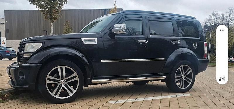 Schwarz Gebraucht 2009 Dodge Nitro SUV | 8.900 € (Etwas zu teuer) - Bild 1/4