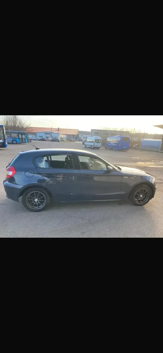 Gebraucht BMW 118 129 PS (94 kW) 2005 Andere farben Kleinwagen