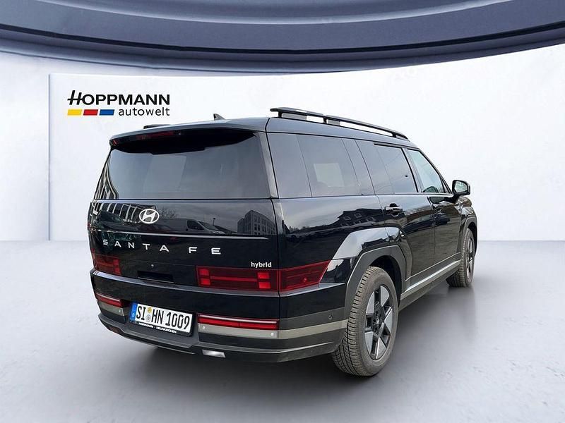 Second-hand Hyundai Santa Fe 215 CP (158 kW) 2024 Negru SUV
