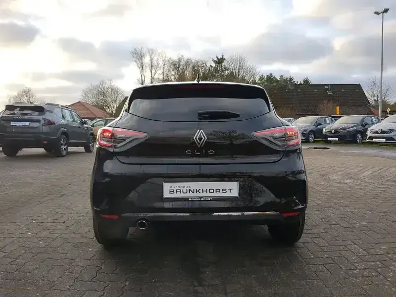 Neu Renault Clio V Techno 90 PS (66 kW) 2025 Schwarz Kleinwagen