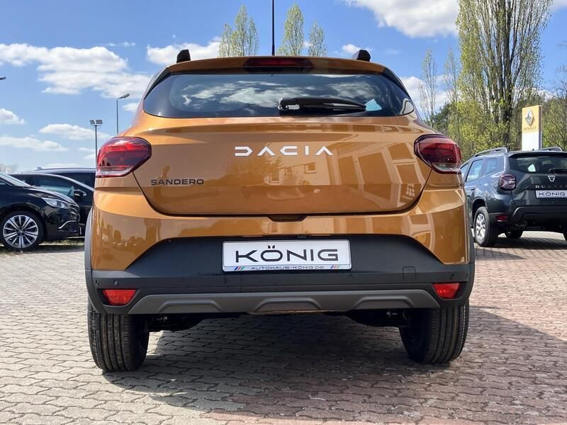 Gebraucht Dacia Sandero Expression 91 PS (66 kW) 2023 Orange Kleinwagen
