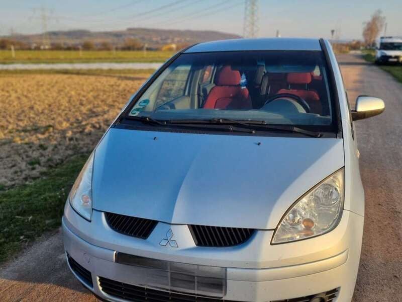 Silber Gebraucht 2004 Mitsubishi Colt Instyle Kleinwagen | 1.350 € (Fairer Preis) - Bild 1/4