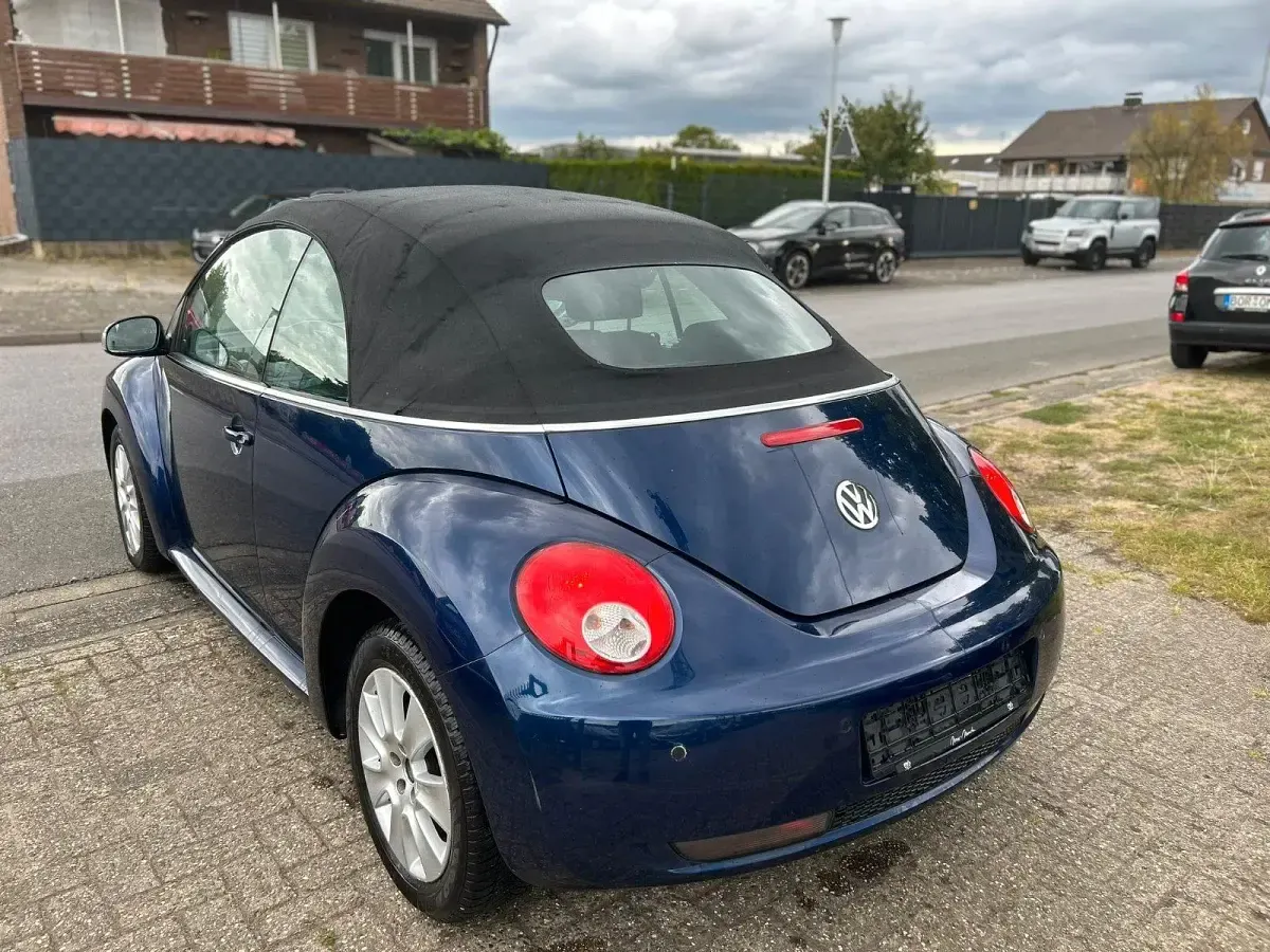 Gebraucht VW Beetle Cabriolet 105 PS (77 kW) 2008 Blau Cabrio