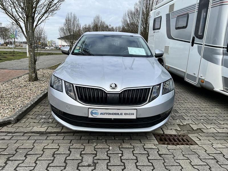 Gebraucht Skoda Octavia Drive 116 PS (85 kW) 2017 Silber Limousine