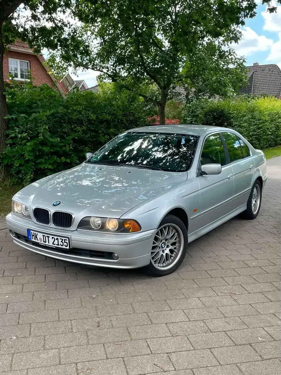 Gebraucht BMW 520 170 PS (125 kW) 2001 Grau Limousine