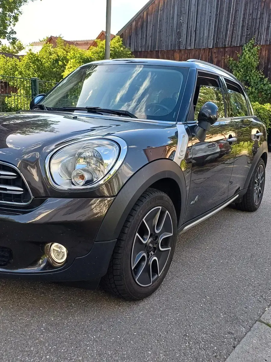 Gebraucht Mini Cooper D 112 PS (82 kW) 2015 Braun Kleinwagen