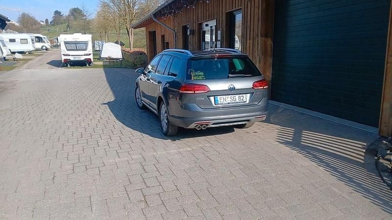 Gebraucht VW Golf Alltrack 184 PS (135 kW) 2019 Grau Kombi