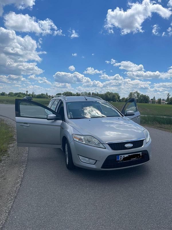 Silber Gebraucht 2007 Ford Mondeo Kombi | 3.400 € - Bild 1/4