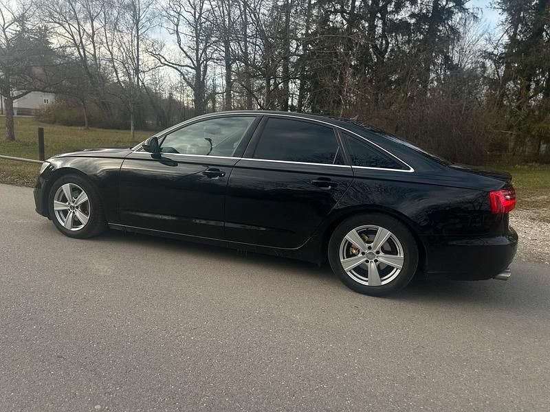 Gebraucht Audi A6 Ambiente 204 PS (150 kW) 2011 Schwarz Limousine
