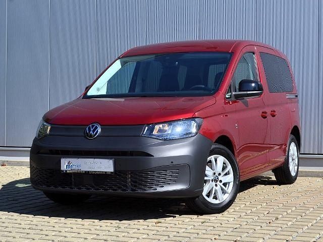 Gebraucht VW Caddy Basis 102 PS (75 kW) 2024 Rot Van / Kleinbus