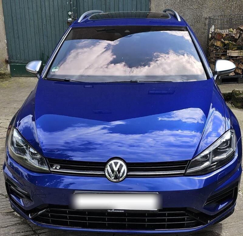 Blau Gebraucht 2018 VW Golf VII R Kombi | 25.000 € (Fairer Preis) - Bild 1/4