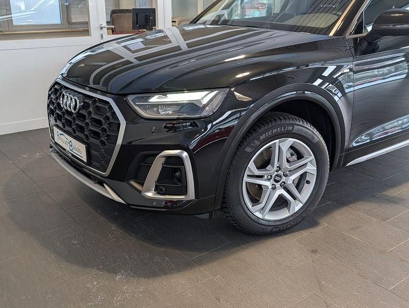 Gebraucht Audi Q5 S-Line 204 PS (150 kW) 2021 Mythosschwarz SUV