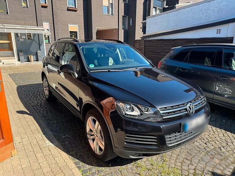 Schwarz Gebraucht 2011 VW Touareg SUV | 12.999 € (Fairer Preis) - Bild 1/4