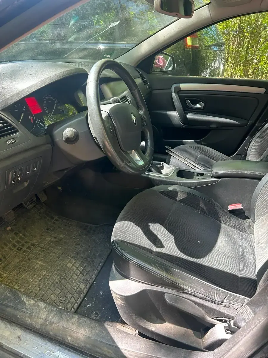 Gebraucht Renault Laguna III 150 PS (110 kW) 2009 Schwarz Kombi