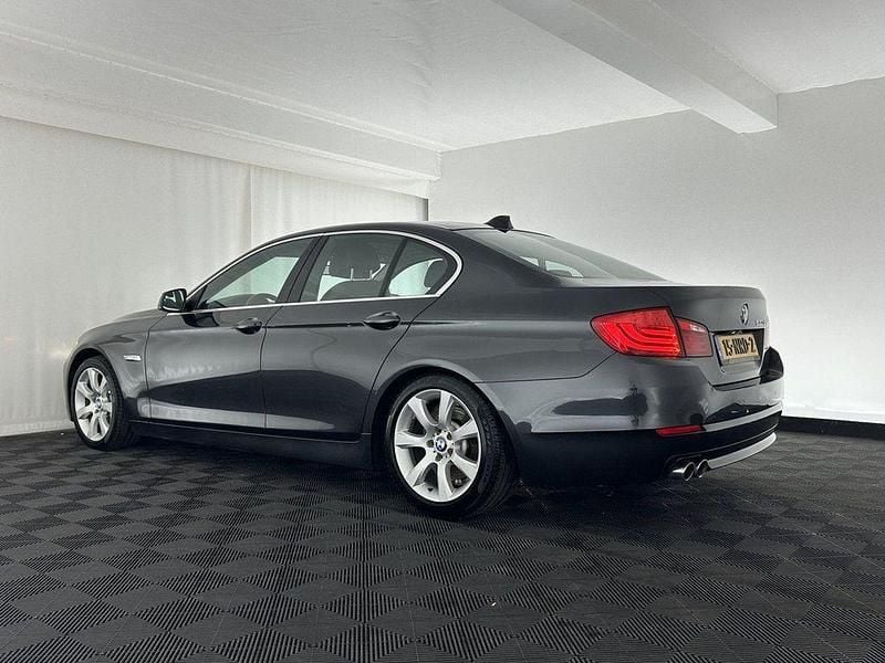 Gebraucht BMW 530 Executive 245 PS (180 kW) 2010 Grau Limousine